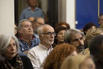 El Cabildo ratifica su compromiso de preservar la Memoria Histórica en la presentación del libro 'Héroes de chabola'/TA.